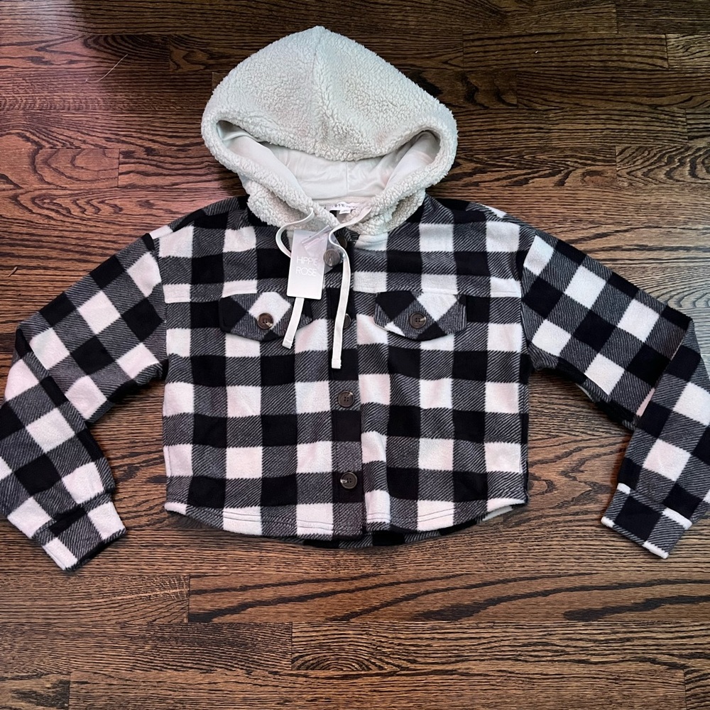New with tags- xs cropped fuzzy plaid sweater